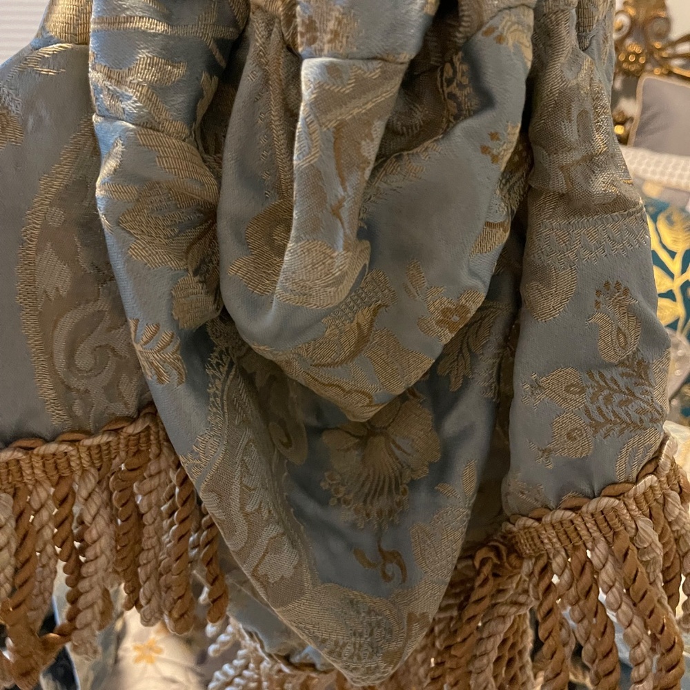 4- Croscill Napoleon Nicolette Damask Blue/Tan/ Gold Ascot Valances - Picture 3 of 5
